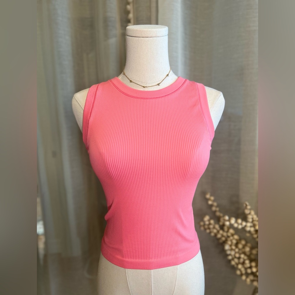 Aritzia Seamless Pink small Tank top